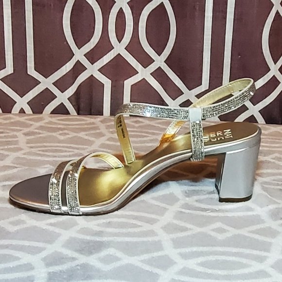 Naturalizer Vanessa Slingback Heel Sandals Silver Size 10 US | 40 EUR | 7 UK - Picture 9 of 15